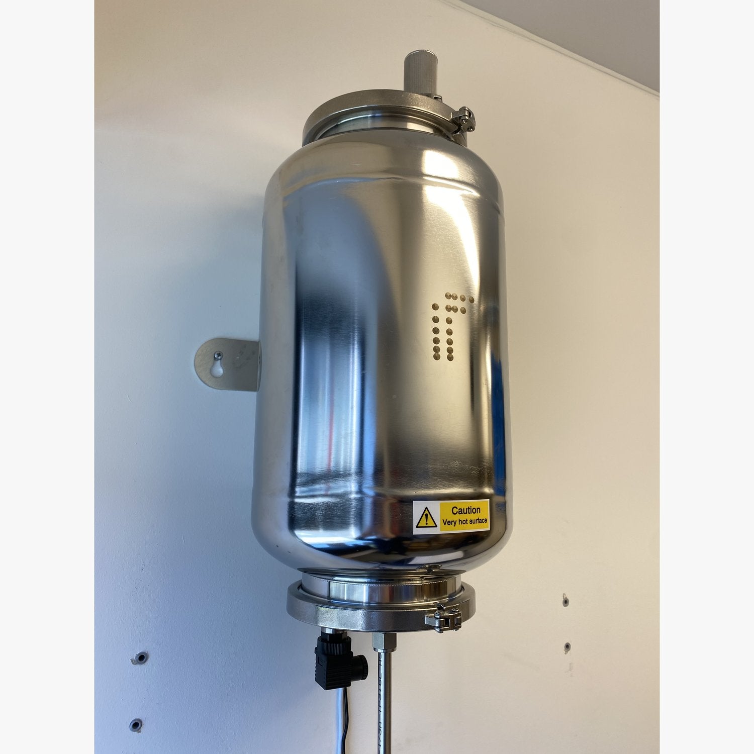 Close-up of the stainless steel MedicalOne purified water reservoir